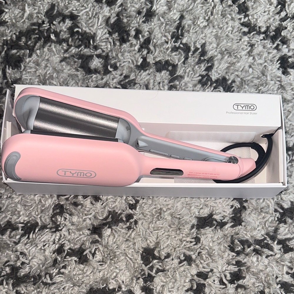 💗 TYMO Rovy wave curling iron in pink 💗